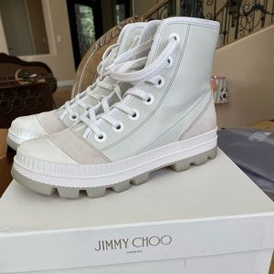 Jimmy Choo booties, perfect conditions, size 39 … very comfortable and chic